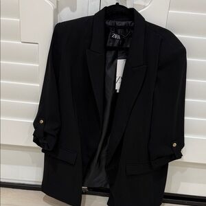 ZARA Black Open-Front Women's Blazer with Rolled-Sleeve Tabs